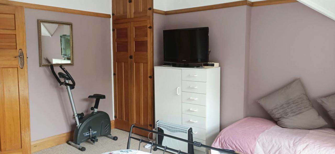 100 Year Old English Character House Hotel Timaru Buitenkant foto